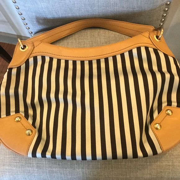 EUC Henri Bendel hobo bag - Picture 2 of 8